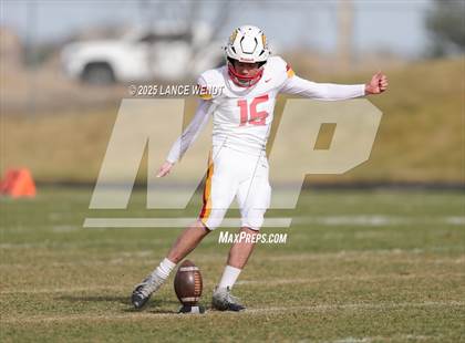 Thumbnail 3 in Pomona vs. Coronado (CHSAA 3A First Round) photogallery.