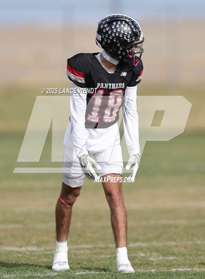 Thumbnail 3 in Pomona vs. Coronado (CHSAA 3A First Round) photogallery.