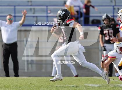 Thumbnail 2 in Pomona vs. Coronado (CHSAA 3A First Round) photogallery.