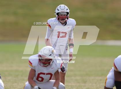 Thumbnail 3 in Pomona vs. Coronado (CHSAA 3A First Round) photogallery.