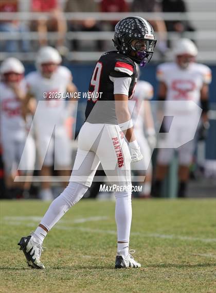 Thumbnail 2 in Pomona vs. Coronado (CHSAA 3A First Round) photogallery.