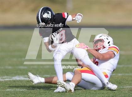 Thumbnail 3 in Pomona vs. Coronado (CHSAA 3A First Round) photogallery.