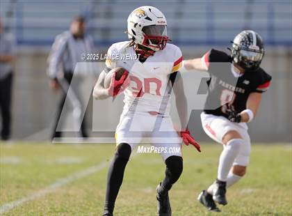 Thumbnail 3 in Pomona vs. Coronado (CHSAA 3A First Round) photogallery.