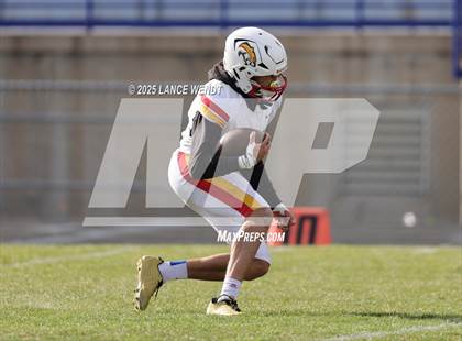 Thumbnail 3 in Pomona vs. Coronado (CHSAA 3A First Round) photogallery.