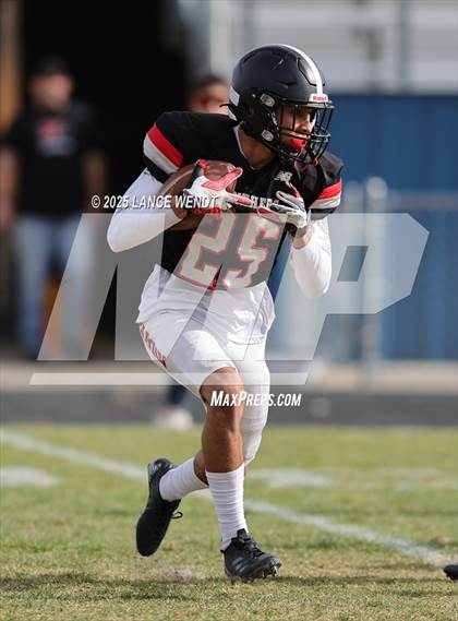 Thumbnail 1 in Pomona vs. Coronado (CHSAA 3A First Round) photogallery.