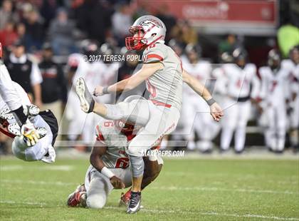 Thumbnail 1 in Hartsville vs. South Pointe (SCHSL AAAA Final) photogallery.