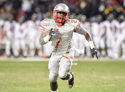 Thumbnail 2 in Hartsville vs. South Pointe (SCHSL AAAA Final) photogallery.