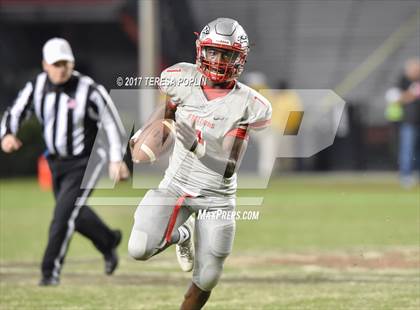 Thumbnail 2 in Hartsville vs. South Pointe (SCHSL AAAA Final) photogallery.