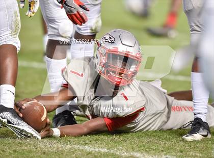 Thumbnail 1 in Hartsville vs. South Pointe (SCHSL AAAA Final) photogallery.