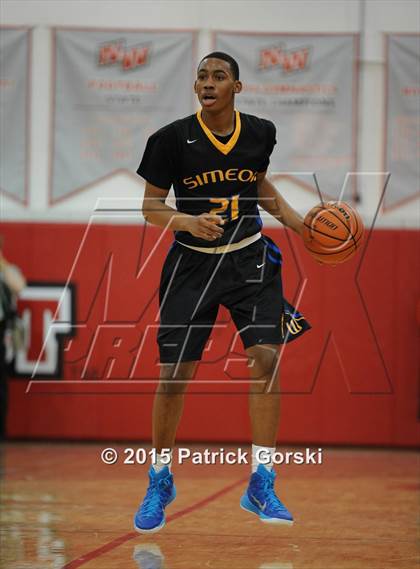 Thumbnail 2 in Simeon vs Stevenson (McDonald's City-Suburban Showdown) photogallery.