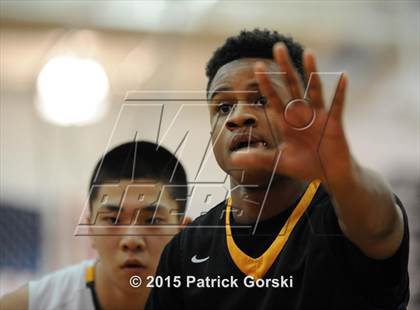 Thumbnail 3 in Simeon vs Stevenson (McDonald's City-Suburban Showdown) photogallery.