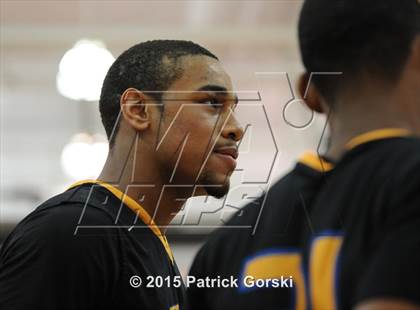 Thumbnail 1 in Simeon vs Stevenson (McDonald's City-Suburban Showdown) photogallery.