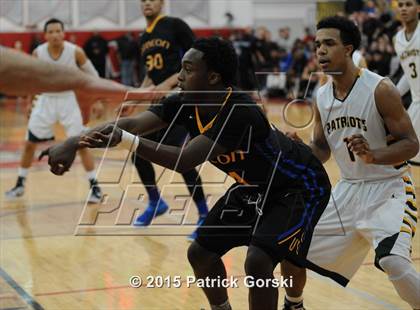 Thumbnail 1 in Simeon vs Stevenson (McDonald's City-Suburban Showdown) photogallery.