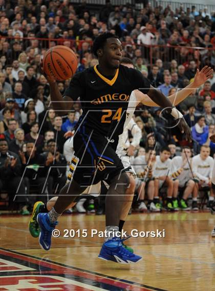 Thumbnail 2 in Simeon vs Stevenson (McDonald's City-Suburban Showdown) photogallery.