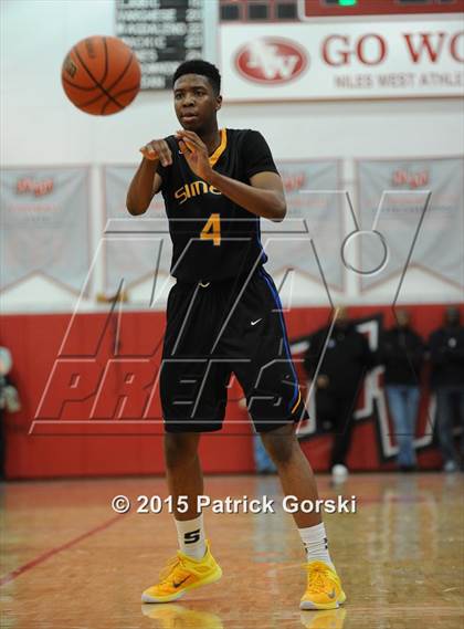 Thumbnail 1 in Simeon vs Stevenson (McDonald's City-Suburban Showdown) photogallery.