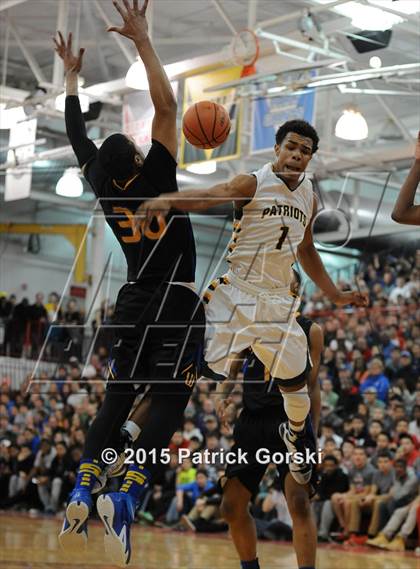 Thumbnail 1 in Simeon vs Stevenson (McDonald's City-Suburban Showdown) photogallery.