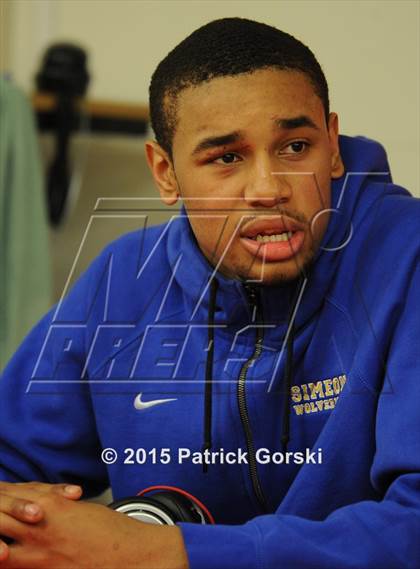 Thumbnail 1 in Simeon vs Stevenson (McDonald's City-Suburban Showdown) photogallery.