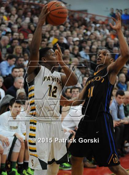 Thumbnail 2 in Simeon vs Stevenson (McDonald's City-Suburban Showdown) photogallery.