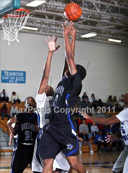 Thumbnail 2 in North Crowley vs. Spring Dekaney (McDonalds Texas Invitational) photogallery.