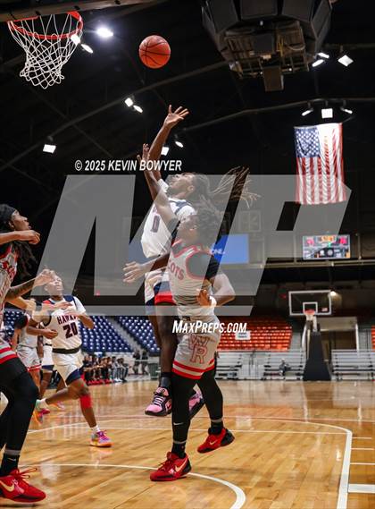 Thumbnail 2 in Bishop Hartley vs. Walnut Ridge (OHSAA D3 Central 1 District Championship) photogallery.
