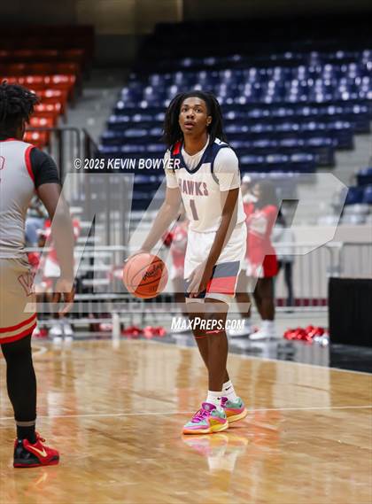 Thumbnail 1 in Bishop Hartley vs. Walnut Ridge (OHSAA D3 Central 1 District Championship) photogallery.