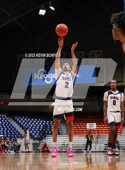 Thumbnail 2 in Bishop Hartley vs. Walnut Ridge (OHSAA D3 Central 1 District Championship) photogallery.