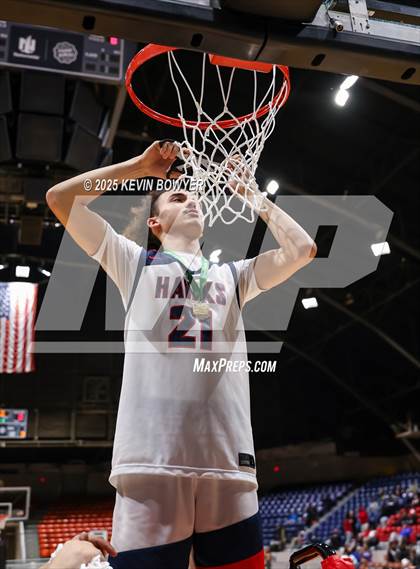 Thumbnail 3 in Bishop Hartley vs. Walnut Ridge (OHSAA D3 Central 1 District Championship) photogallery.