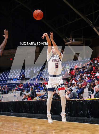 Thumbnail 3 in Bishop Hartley vs. Walnut Ridge (OHSAA D3 Central 1 District Championship) photogallery.