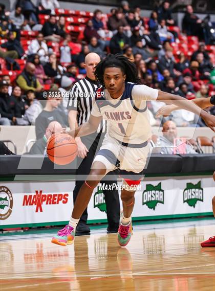 Thumbnail 3 in Bishop Hartley vs. Walnut Ridge (OHSAA D3 Central 1 District Championship) photogallery.