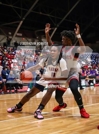 Thumbnail 3 in Bishop Hartley vs. Walnut Ridge (OHSAA D3 Central 1 District Championship) photogallery.