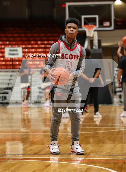 Thumbnail 2 in Bishop Hartley vs. Walnut Ridge (OHSAA D3 Central 1 District Championship) photogallery.