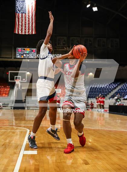 Thumbnail 3 in Bishop Hartley vs. Walnut Ridge (OHSAA D3 Central 1 District Championship) photogallery.