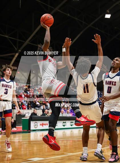 Thumbnail 1 in Bishop Hartley vs. Walnut Ridge (OHSAA D3 Central 1 District Championship) photogallery.
