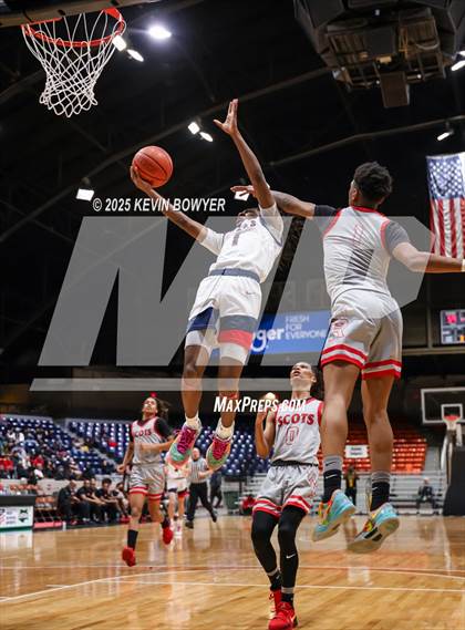 Thumbnail 1 in Bishop Hartley vs. Walnut Ridge (OHSAA D3 Central 1 District Championship) photogallery.