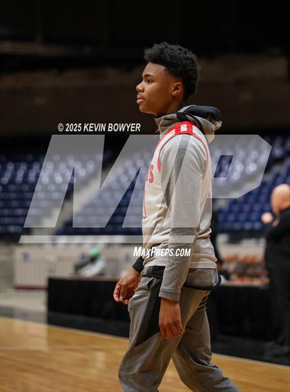 Thumbnail 3 in Bishop Hartley vs. Walnut Ridge (OHSAA D3 Central 1 District Championship) photogallery.