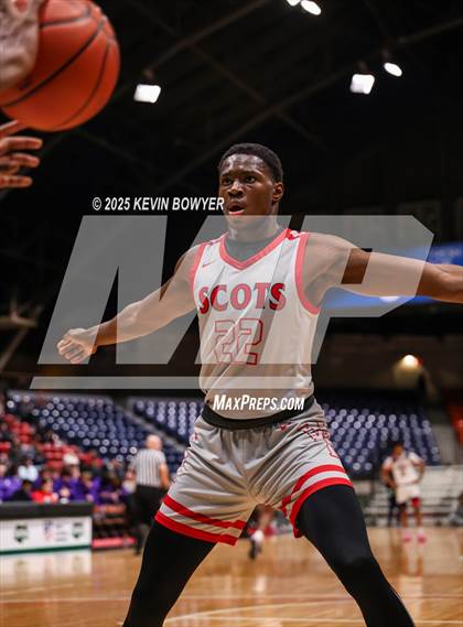 Thumbnail 2 in Bishop Hartley vs. Walnut Ridge (OHSAA D3 Central 1 District Championship) photogallery.