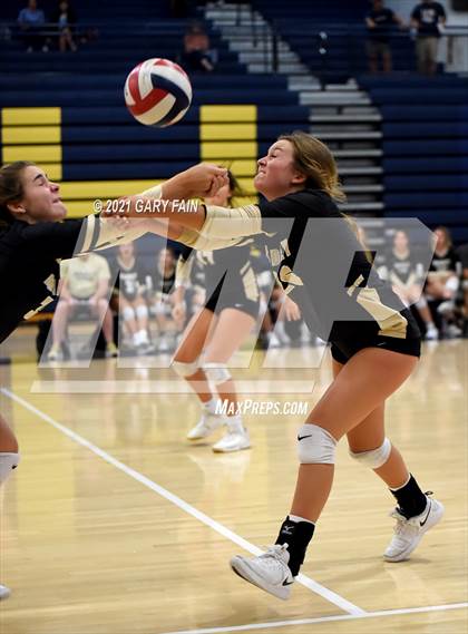 Thumbnail 2 in Bradley Central @ Soddy Daisy photogallery.