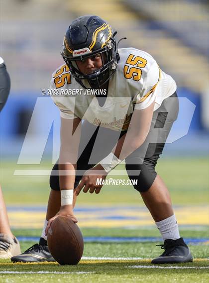 Thumbnail 2 in Nanakuli vs Kalani photogallery.