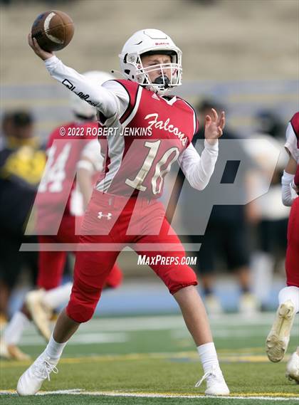 Thumbnail 2 in Nanakuli vs Kalani photogallery.