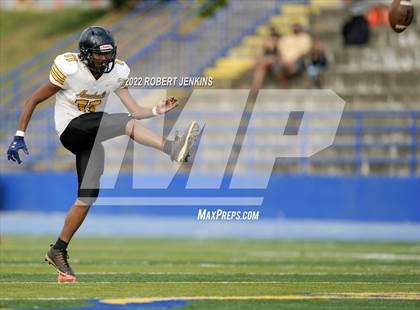 Thumbnail 2 in Nanakuli vs Kalani photogallery.