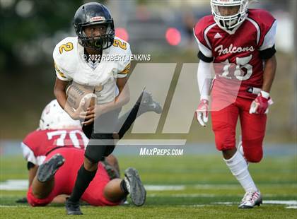 Thumbnail 3 in Nanakuli vs Kalani photogallery.