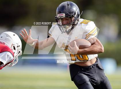 Thumbnail 2 in Nanakuli vs Kalani photogallery.