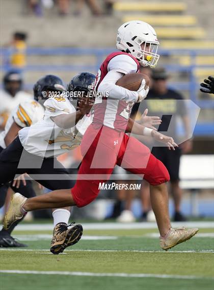 Thumbnail 2 in Nanakuli vs Kalani photogallery.