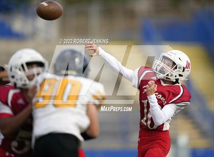 Thumbnail 1 in Nanakuli vs Kalani photogallery.