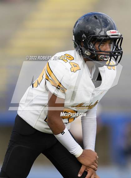 Thumbnail 3 in Nanakuli vs Kalani photogallery.