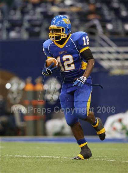 Thumbnail 1 in La Vega vs. Prosper (Texas 3A D2 State Final) photogallery.