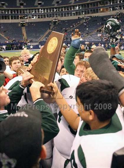 Thumbnail 1 in La Vega vs. Prosper (Texas 3A D2 State Final) photogallery.