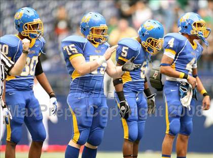 Thumbnail 1 in La Vega vs. Prosper (Texas 3A D2 State Final) photogallery.