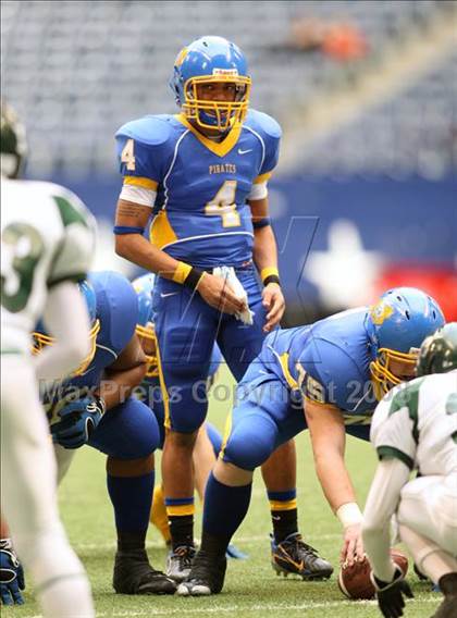 Thumbnail 2 in La Vega vs. Prosper (Texas 3A D2 State Final) photogallery.