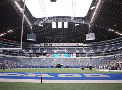 Thumbnail 3 in La Vega vs. Prosper (Texas 3A D2 State Final) photogallery.